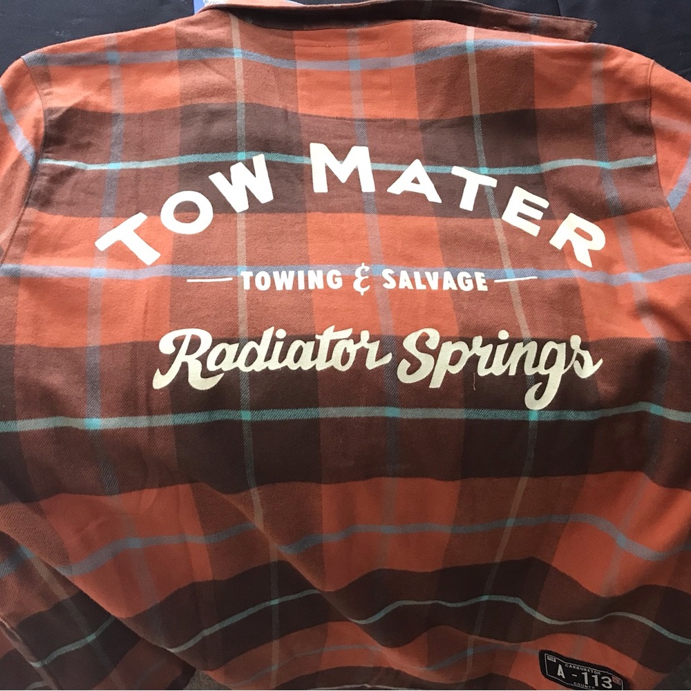 Cakeworthy Tow Mater Radiator Springs Men's Plaid Shirt - Brown